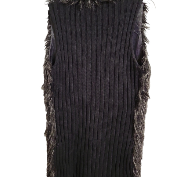RXB Faux Fur Vest - Picture 2 of 4